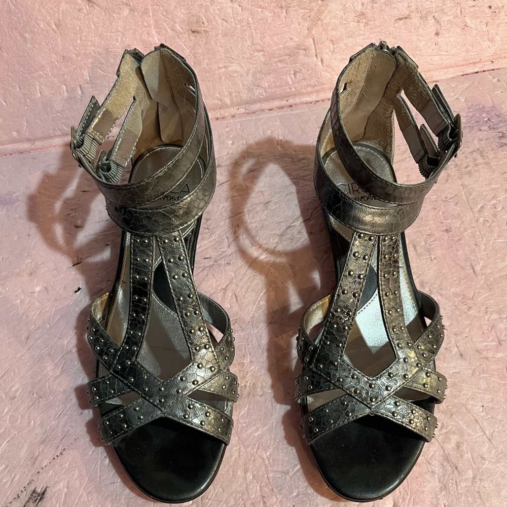 Joan & David women’s Metallic Studded sandals. Size 7.5